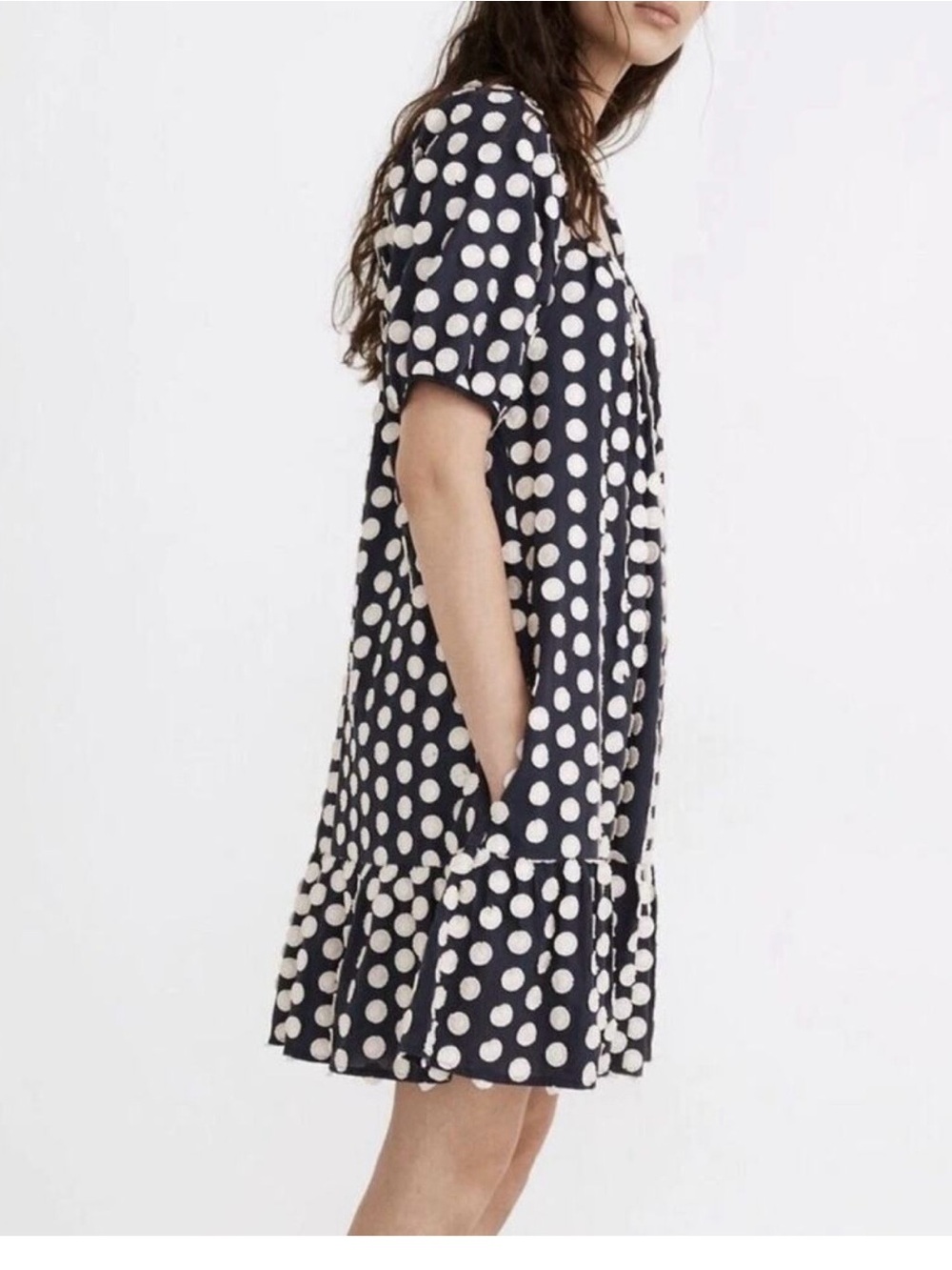 Madewell NWOT Navy Mini Dress with Ruffled Hem and Appliqué daisies